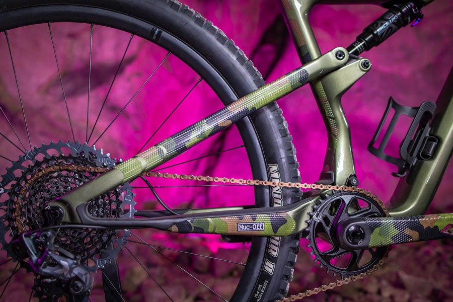 Muc-Off Chainstay/Seatstay Protection Kit - 20-Piece Kit - Camo - The Lost Co. - Muc-Off - H520068-02 - 5037835208306 - -