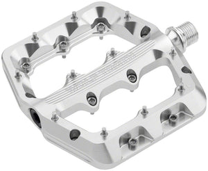 Wolf Tooth Waveform Pedals - Silver Large - The Lost Co. - Wolf Tooth Components - PD0313 - 810006807585 - -